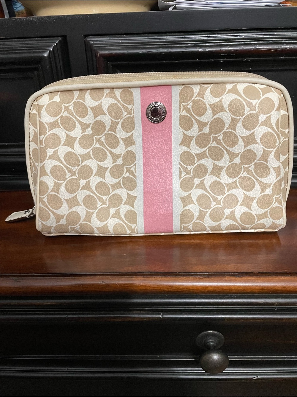 Coach Beige & Pink Signature Cosmetic Case like new large